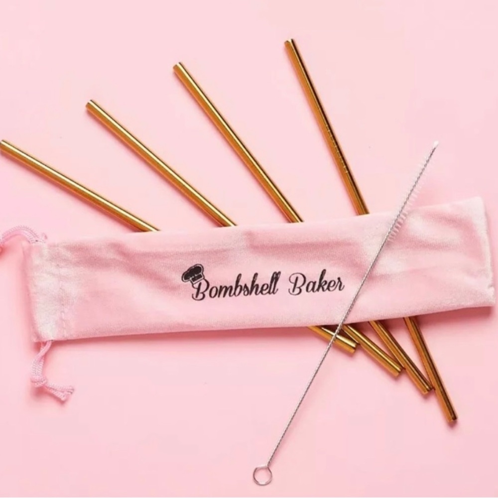 🔥Brand New Bombshell Baker Drinking Straws w/brush B106